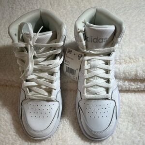 [NWOB] ADIDAS Women Entrap Mid Basketball - FTWR White / Matte Silver Sz7.5M
